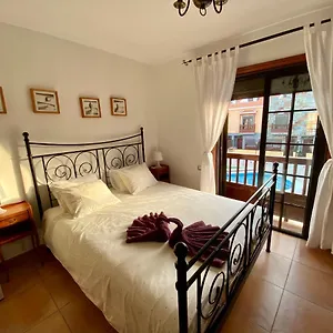 Bedroom Medanomar 2 Kwatera prywatna